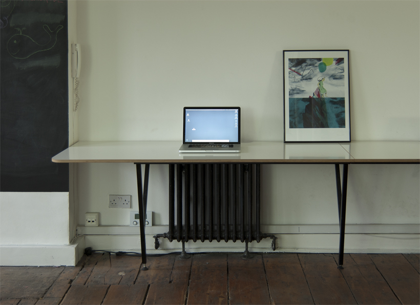 SENNEP Desk